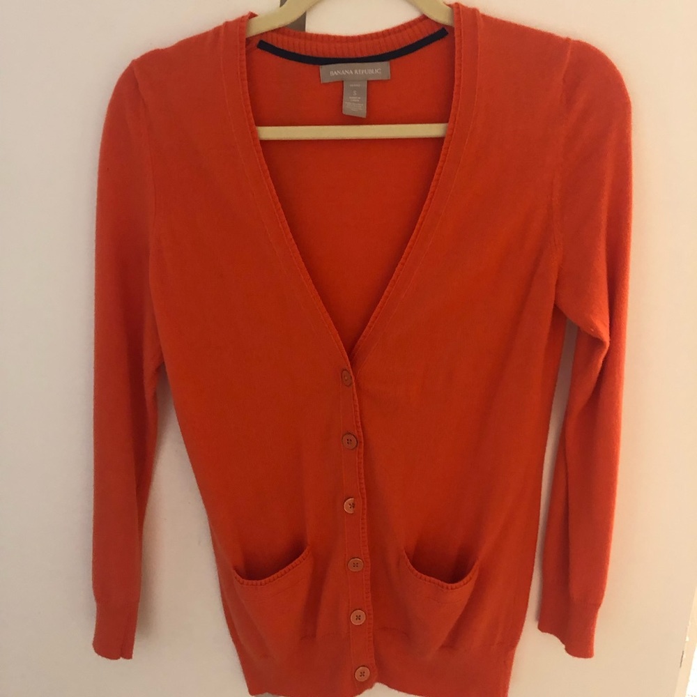 Banana Republic cardigan with gold button details in size small